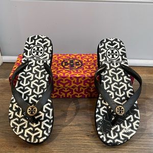 Tory Burch rubber flip flops- black/white, size 7